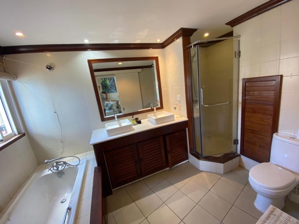 Grand Baie Beach Penthouse Esterno foto
