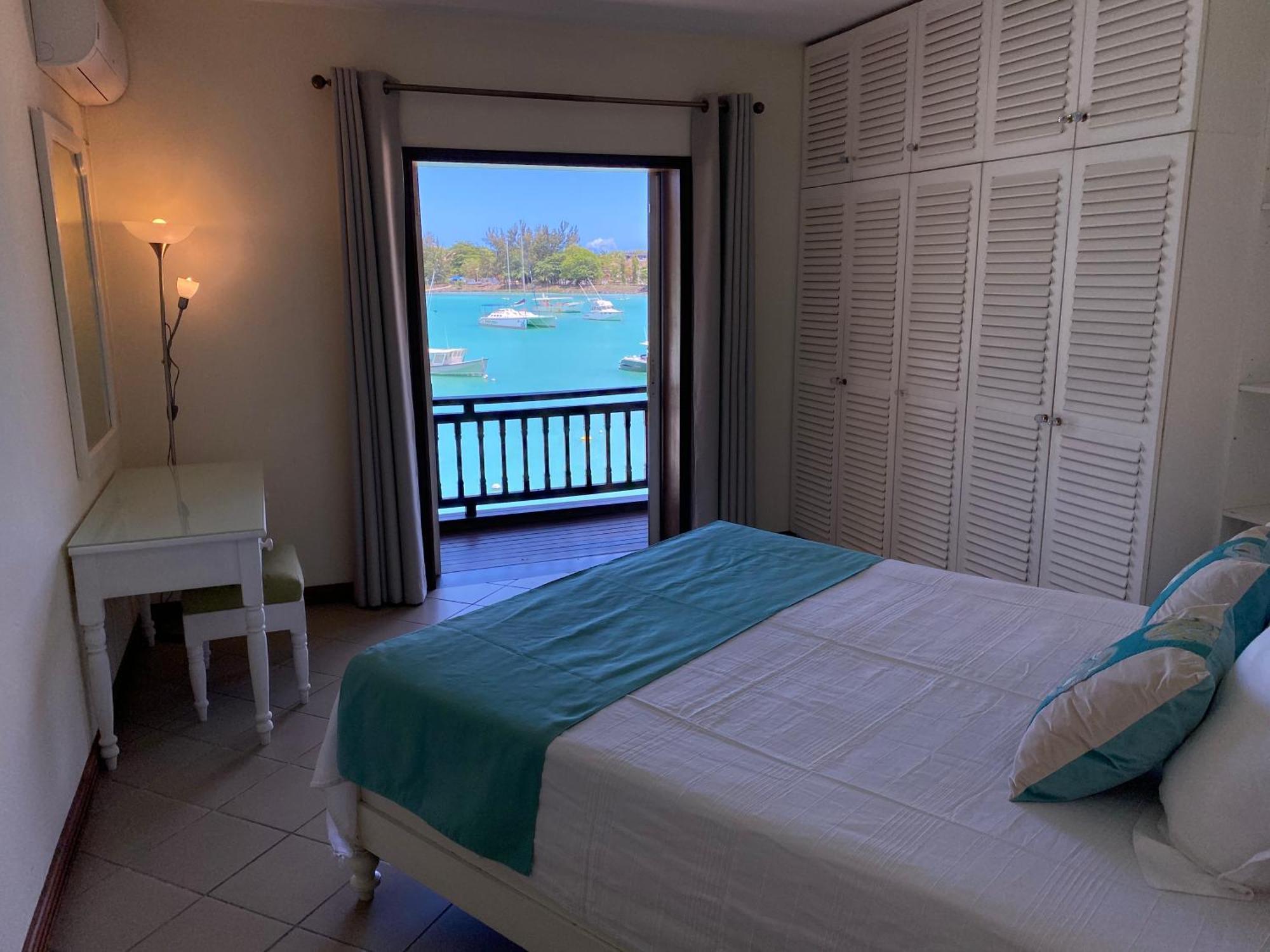 Grand Baie Beach Penthouse Esterno foto